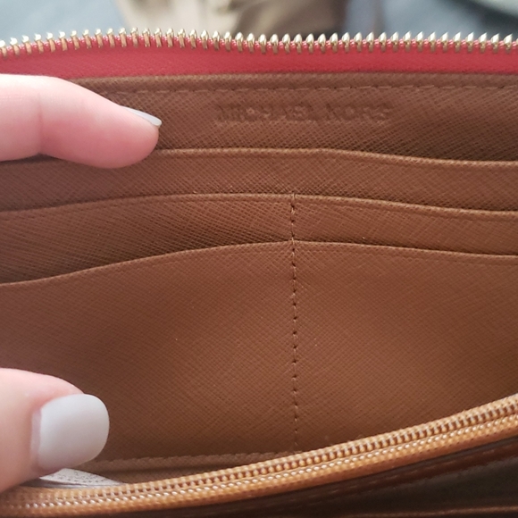 MK Spring Wallet - Picture 3 of 5